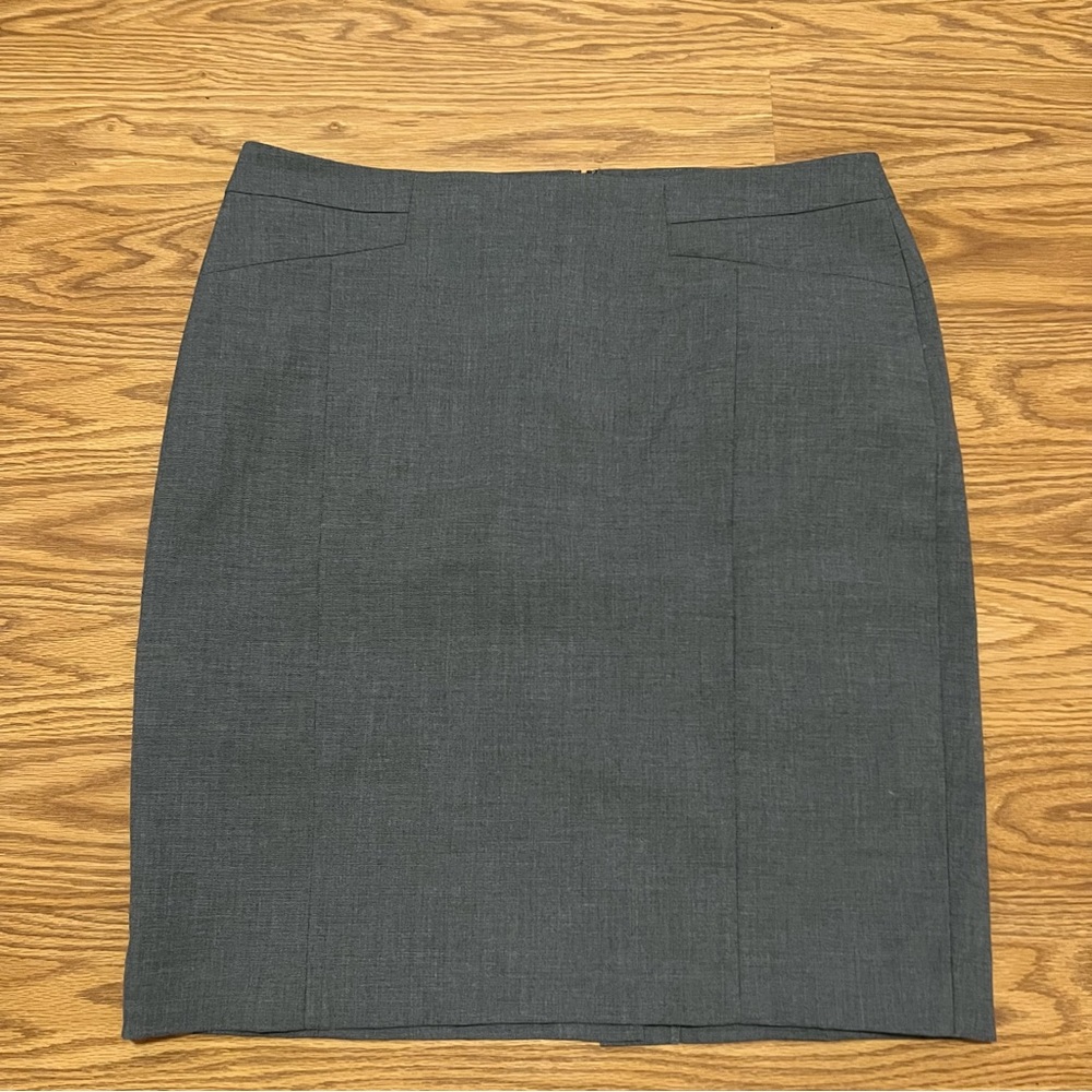Ann Taylor Petite Grey Skirt size 14P